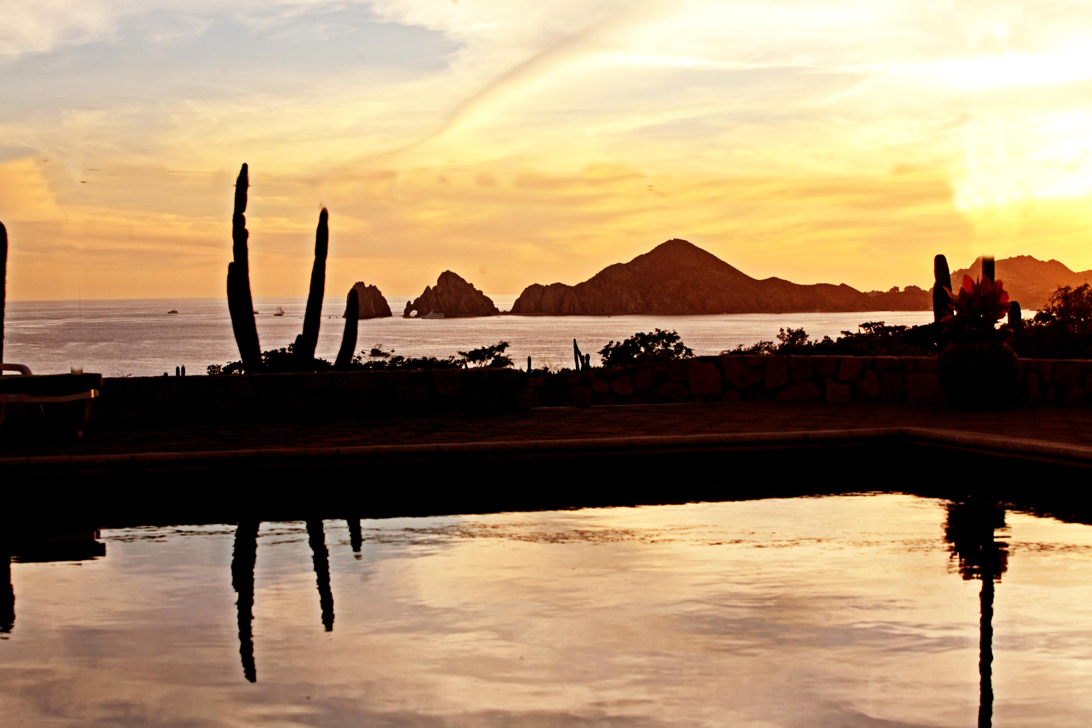 Sunrock Hotel & Suites Cabo San Lucas Exterior foto